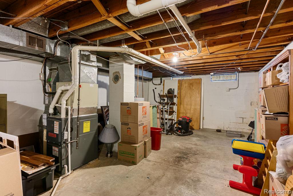1610 Ravenswood Drive, Lansing, MI 48917 — Photo 30