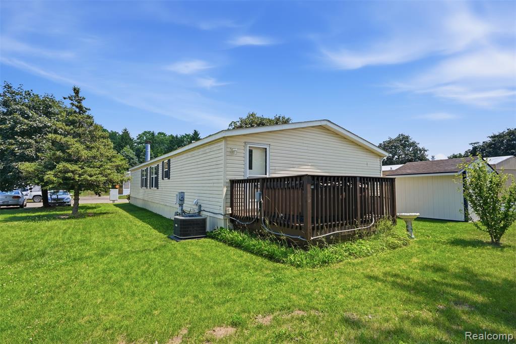 4634 Butternut Street, Clarkston, MI 48348 — Photo 23