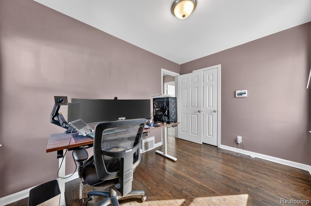 438 W Brockton Avenue, Madison Heights, MI 48071 — Photo 27