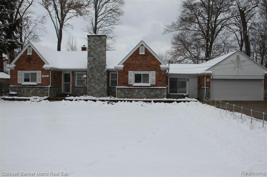4092 Woodstock Road, Waterford, MI 48328 — Photo 2