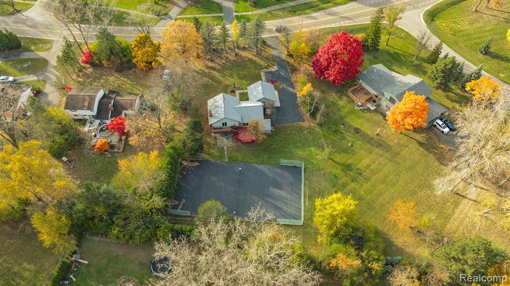 5731 FARMINGTON Road, West Bloomfield, MI — Photo 56