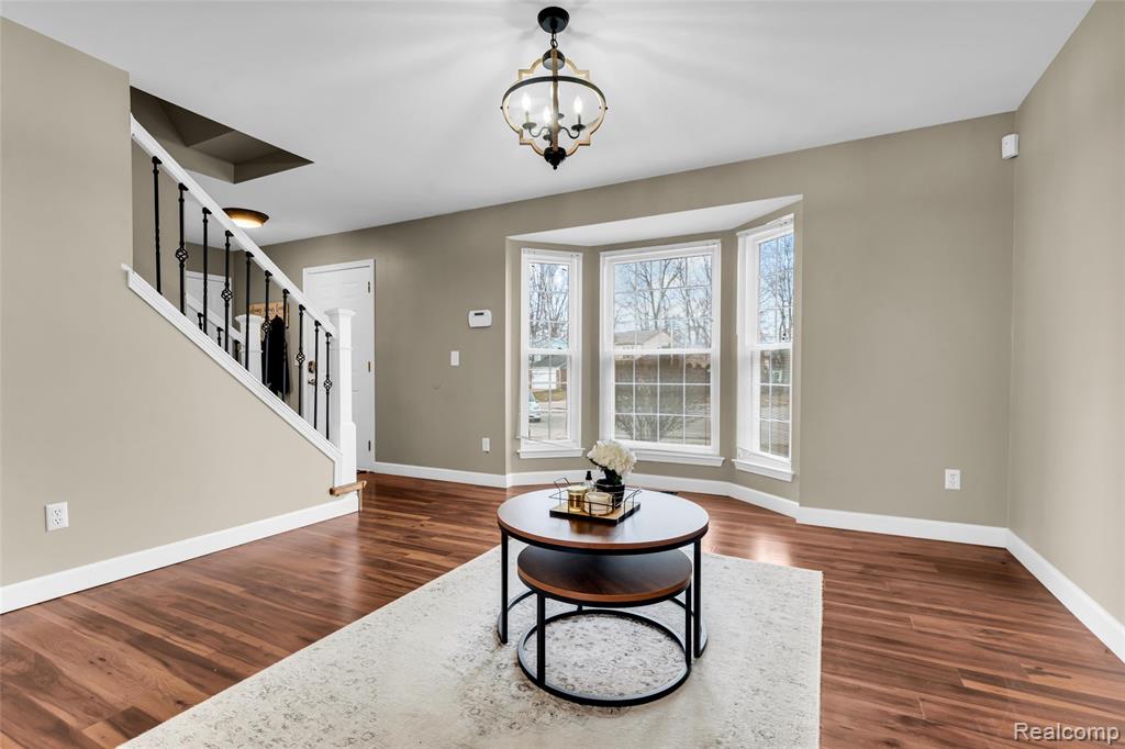 648 Lansdowne Drive, Westland, MI — Photo 4
