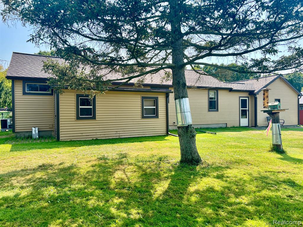 5589 CLEAR LAKE Road, North Branch, MI 48461 — Photo 34