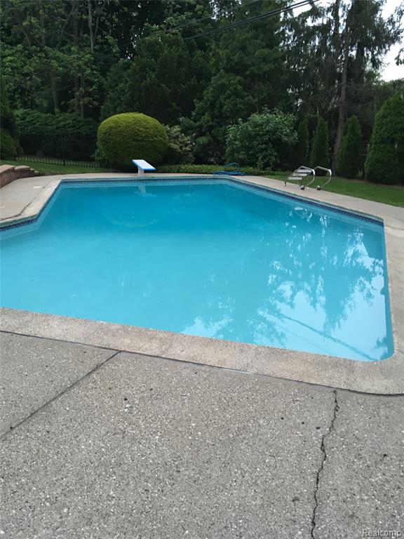 5361 Echo Road, Bloomfield Hills, MI 48302 — Photo 36