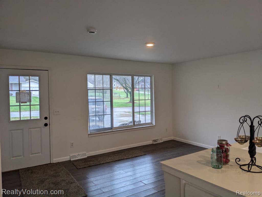 6219 PINE Street, Mayville Vlg, MI 48744 — Photo 8