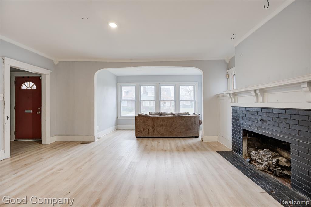 849 CHALMERS Street, Detroit, MI 48215 — Photo 5