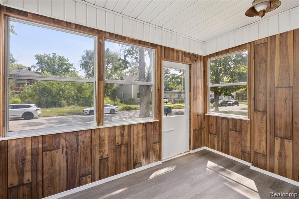 521 N Granger Street, Saginaw, MI 48602 — Photo 4