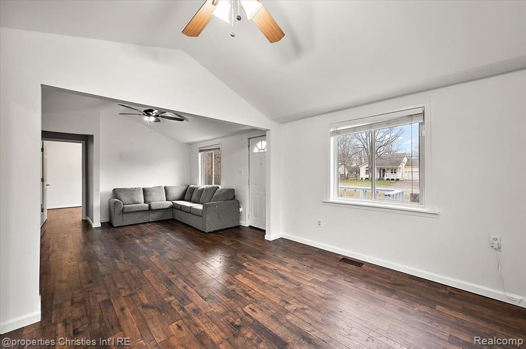 7387 Lawrence Street, Grand Blanc, MI 48439 — Photo 12