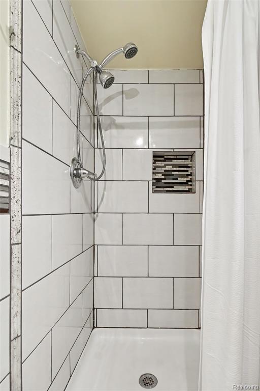 6492 Durham Drive, Canton, MI 48187 — Photo 13