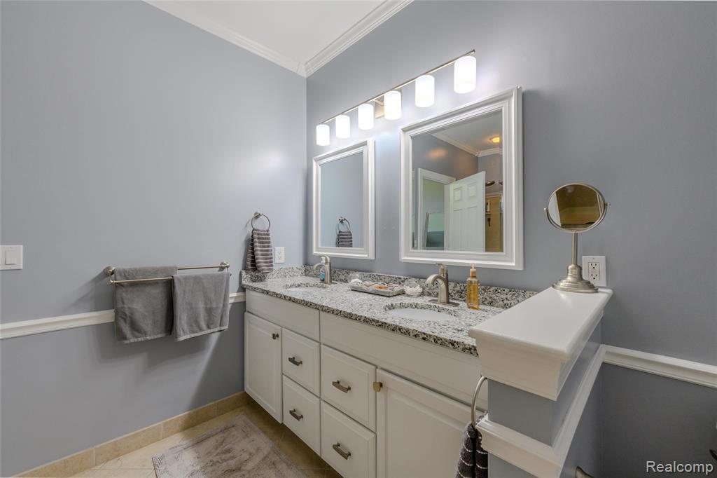 44896 Broadmoor Circle S, 109, Northville, MI 48168 — Photo 12