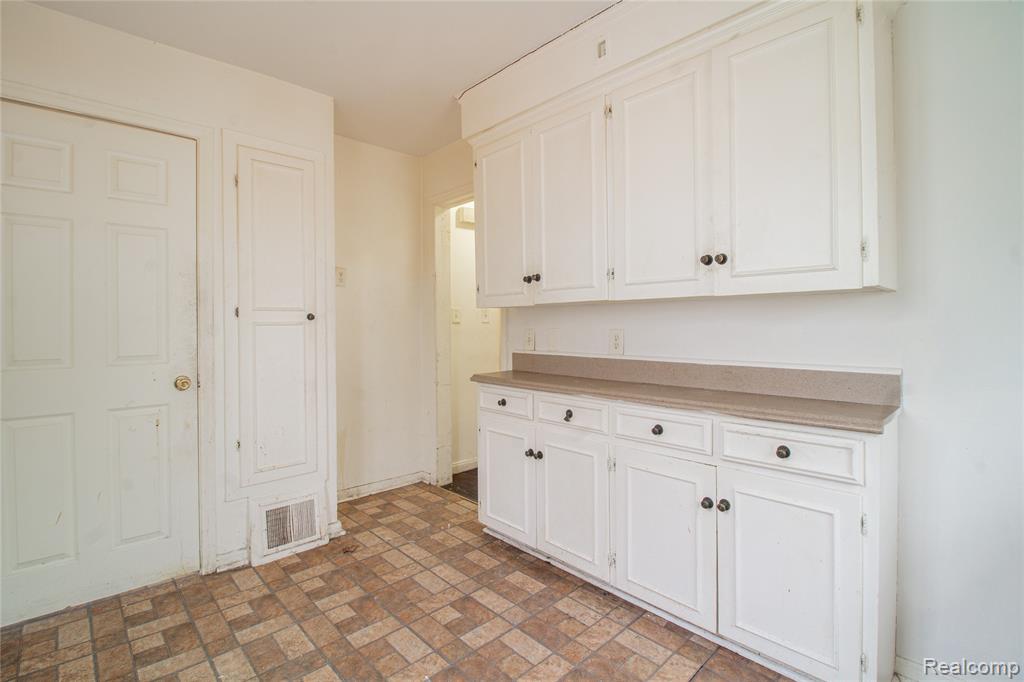 5298 Neff Avenue, Detroit, MI 48224 — Photo 17