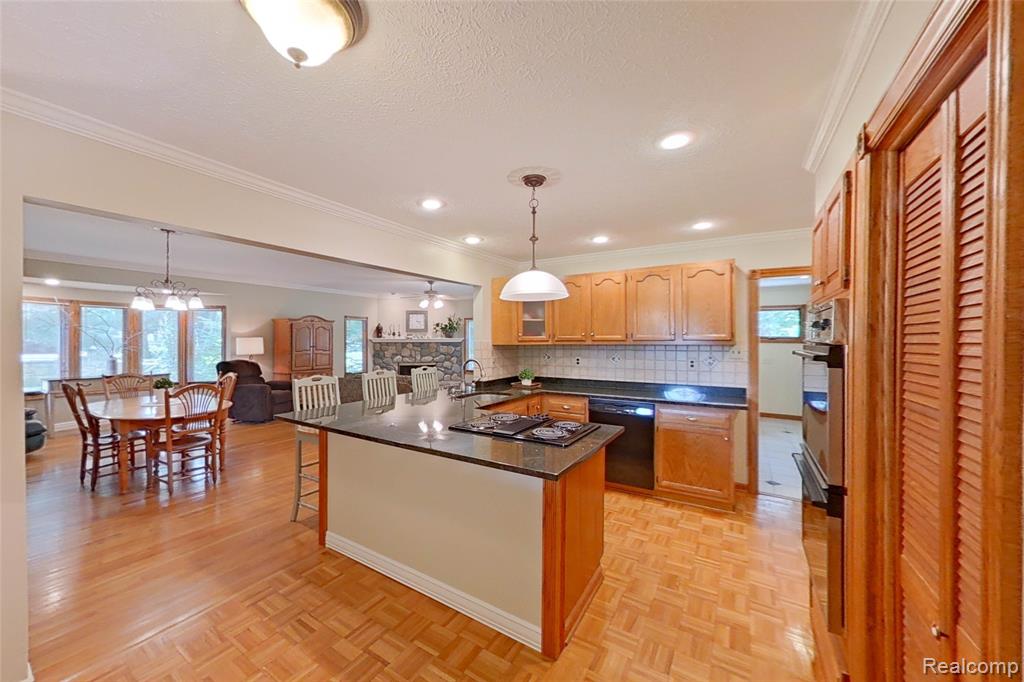 50666 W 9 Mile Road, Novi, MI — Photo 6