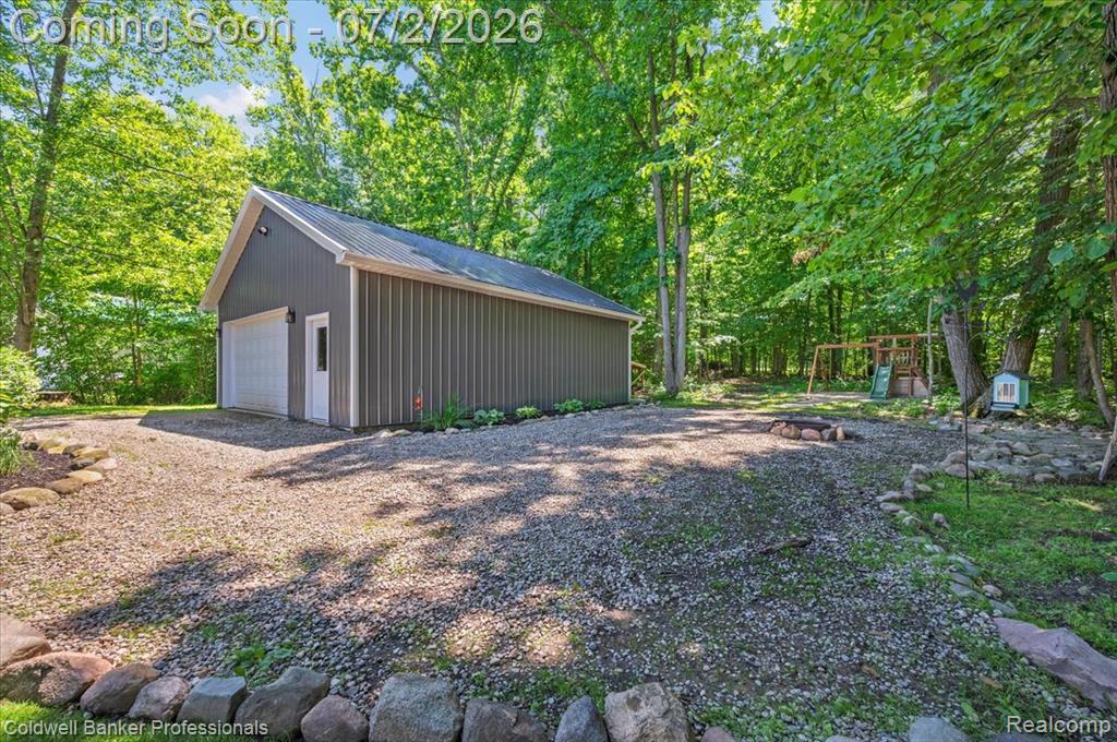 8224 Petz Road, Imlay City, MI 48444 — Photo 8