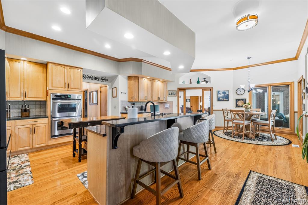 8454 Grays Drive, Grosse Ile, MI 48138 — Photo 14