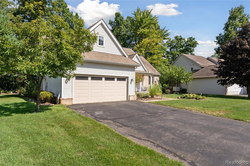 1441 Remsing Street, Hartland, MI 48353 — Photo 3
