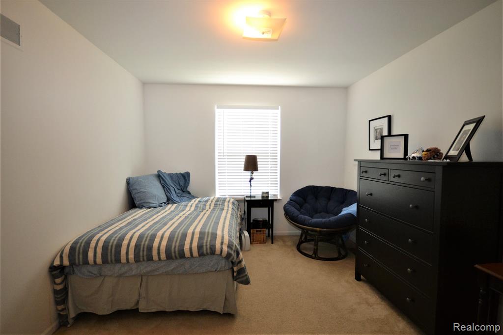 4890 Spring Meadow Drive, Clarkston, MI 48348 — Photo 15