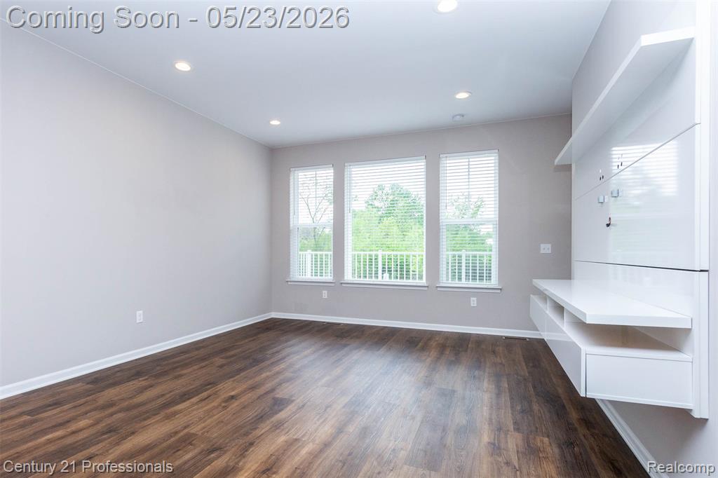 4918 TREESIDE Lane, 27, Troy, MI 48098 — Photo 12