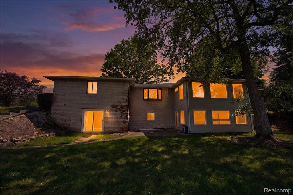 2354 Grove Park Road, Fenton, MI 48430 — Photo 34