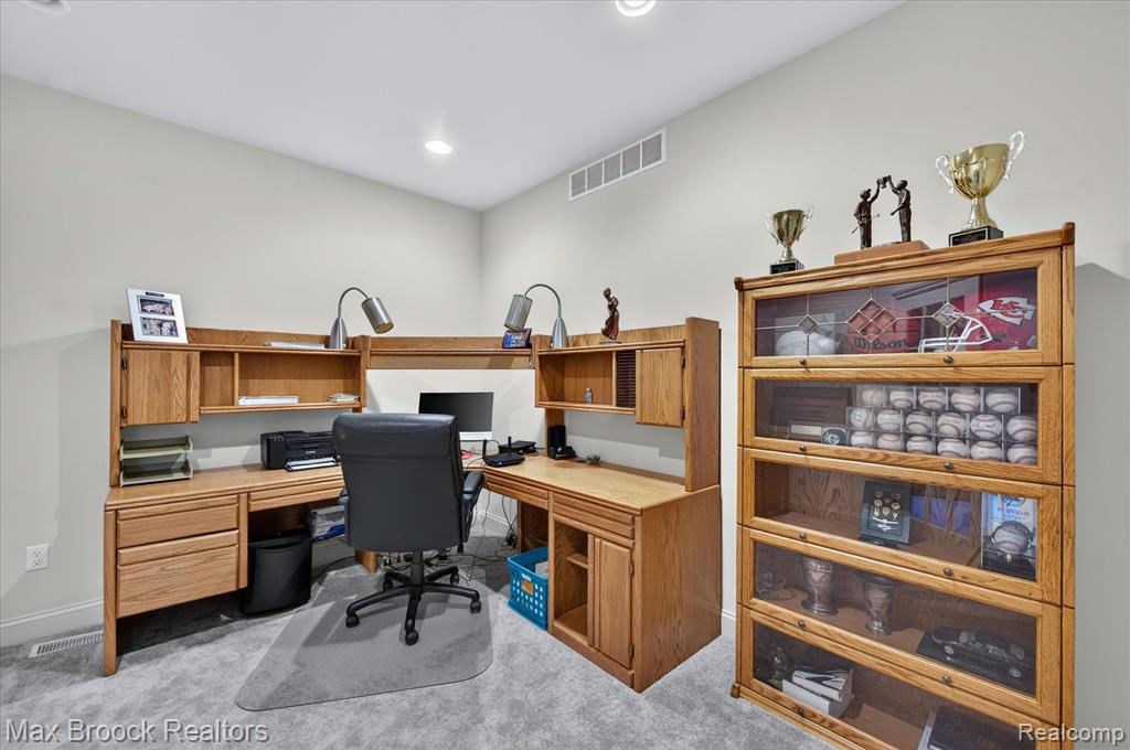 13141 Harbor Landings Drive, 76, Fenton, MI 48430 — Photo 7