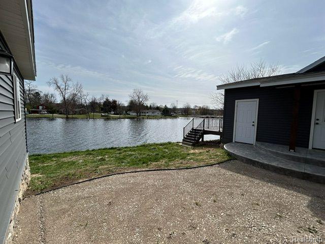 412 E ELLEN Street, Fenton, MI 48430 — Photo 10