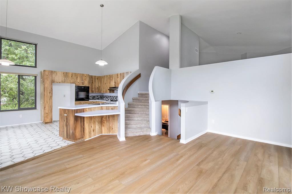 983 ARTDALE, White Lake, MI 48383 — Photo 11