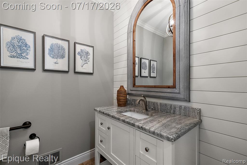 565 Shady Oaks Street, Lake Orion, MI 48362 — Photo 44