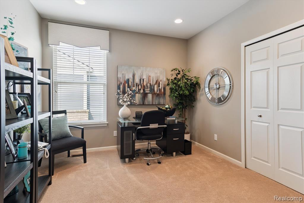 49276 Garden Lane, Canton, MI 48188 — Photo 35