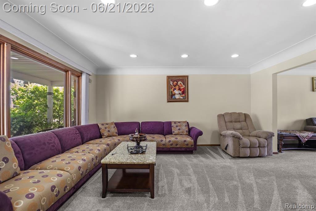 26449 Haverhill Drive, Warren, MI 48091 — Photo 8