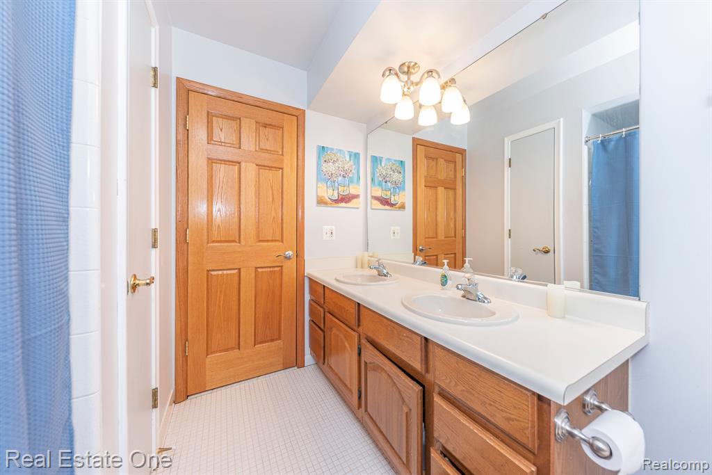 6400 Sundance Trail, Brighton, MI 48116 — Photo 23