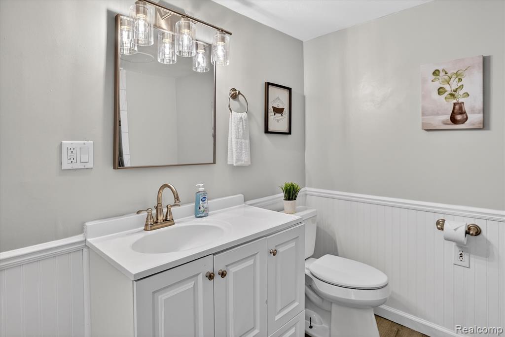 986 Pine Road, Bay City, MI 48706 — Photo 29