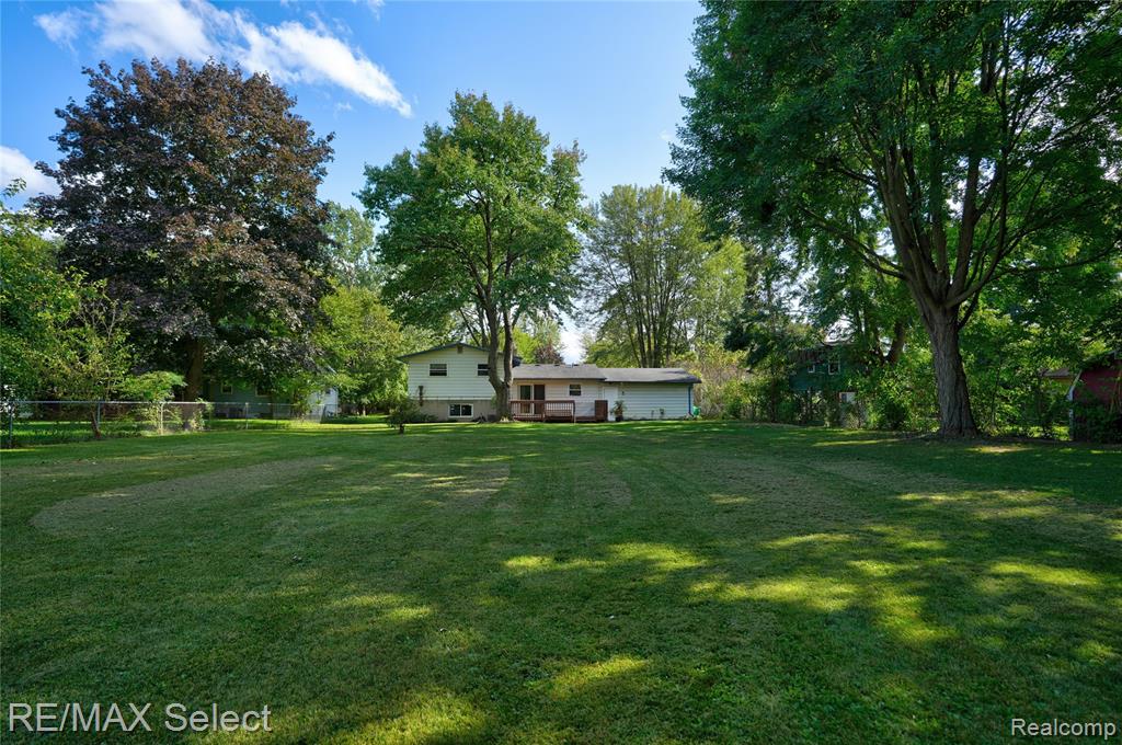 5368 Dunbar Drive, Grand Blanc, MI 48439 — Photo 31