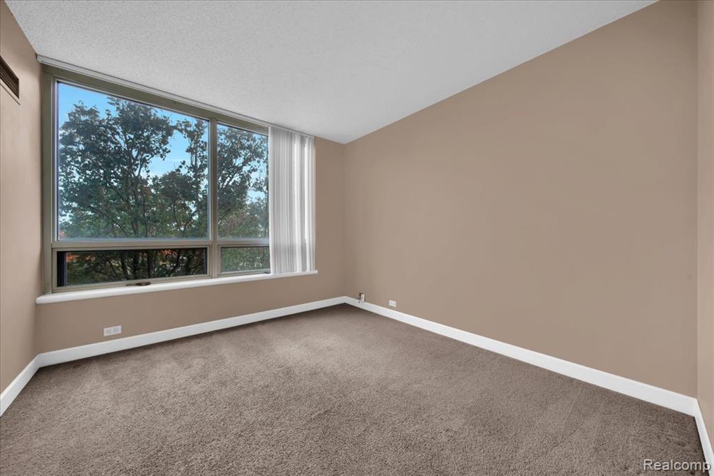 3320 Spinnaker Lane, 3A, Detroit, MI 48207 — Photo 26