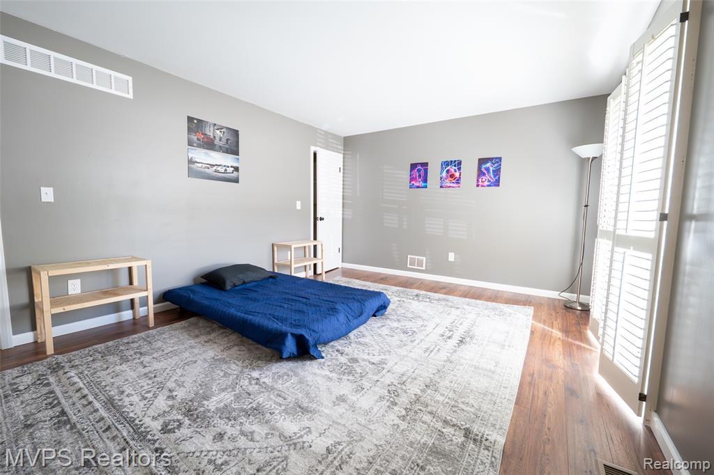 804 S Oak Brook Ridge Drive, 149, Rochester Hills, MI 48307 — Photo 23