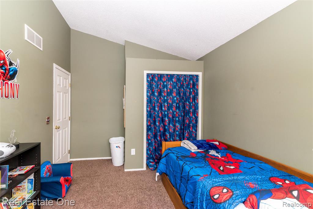 396 Princeton Drive, South Lyon, MI 48178 — Photo 24