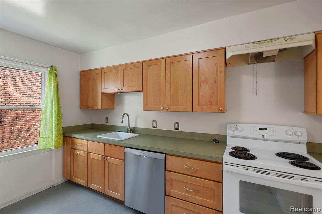 920 N Denwood Street, Dearborn, MI 48128 — Photo 11