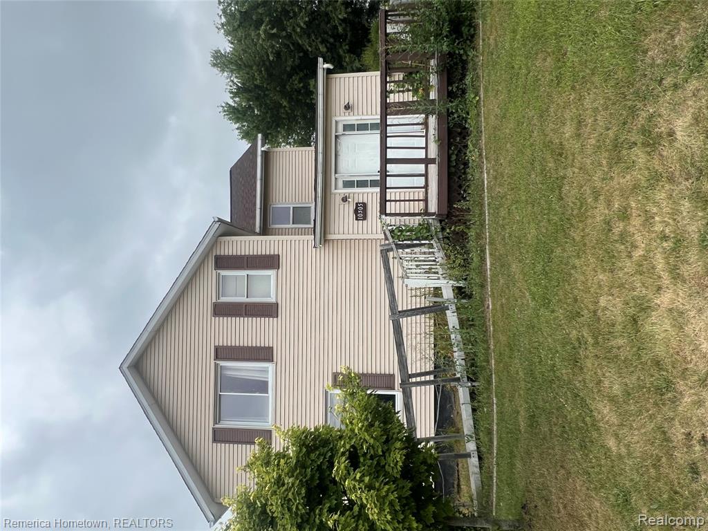 10305 Willis Road, Willis, MI 48191