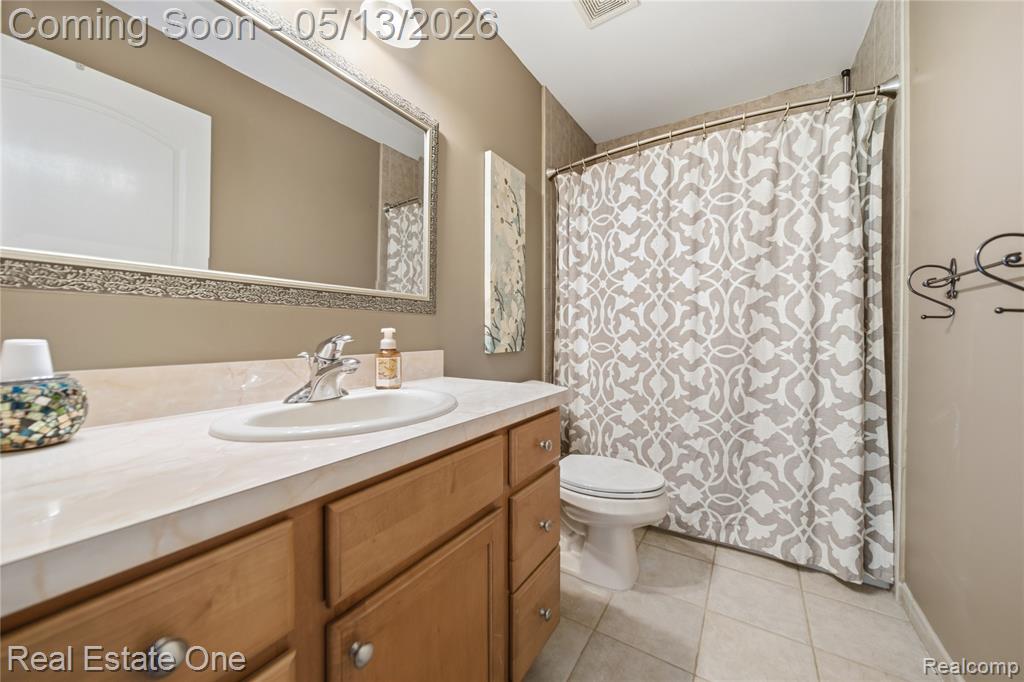 1031 Crestwood Court, South Lyon, MI 48178 — Photo 24