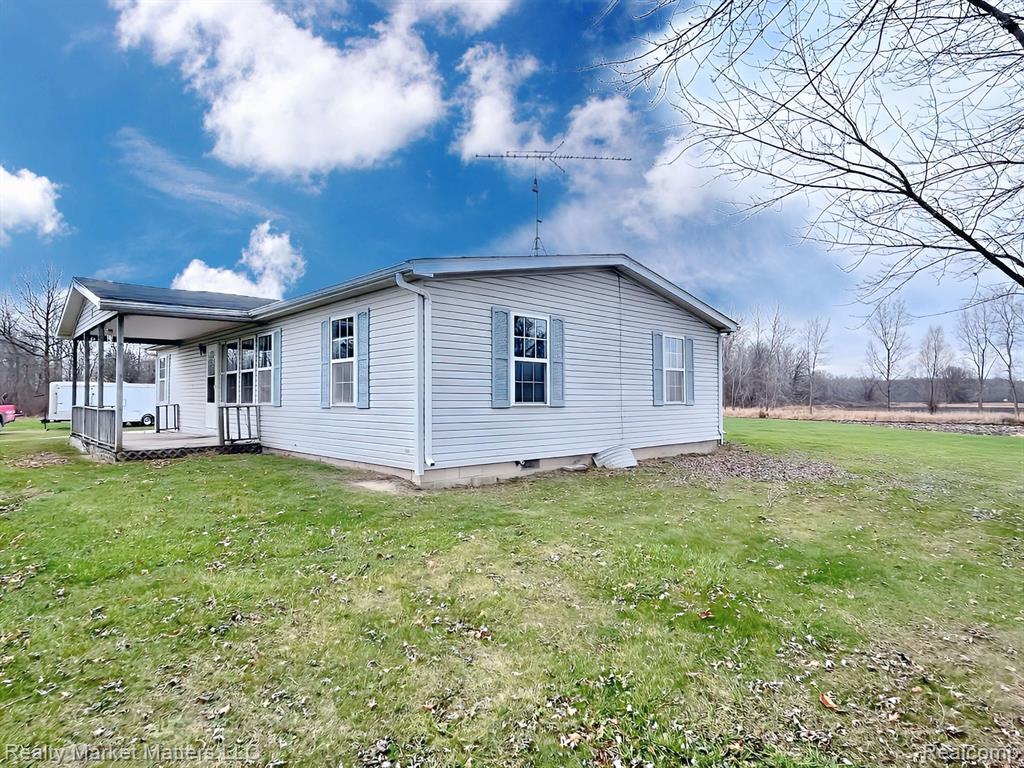 14118 KOEHN Road, Capac, MI 48014 — Photo 19
