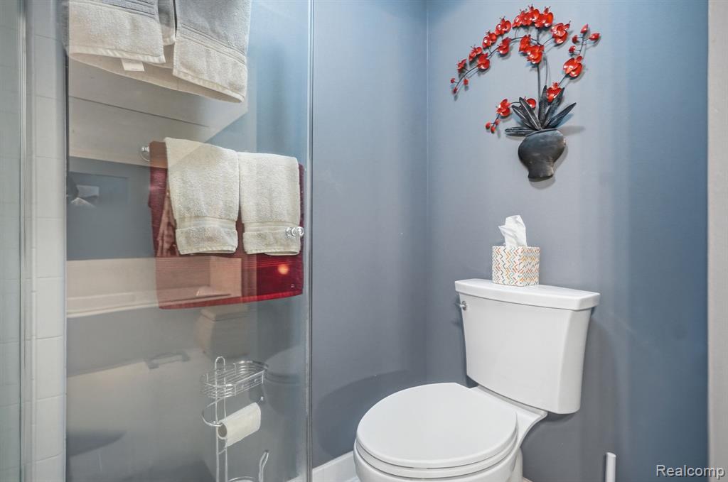 42626 Christina Drive, Sterling Heights, MI 48313 — Photo 30