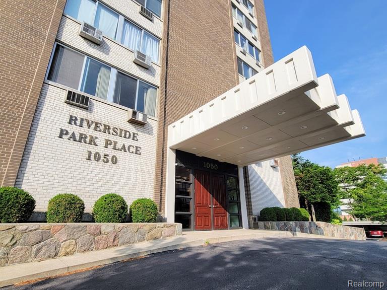 1050 Wall Street, 2E, Ann Arbor, MI 48105 — Photo 2