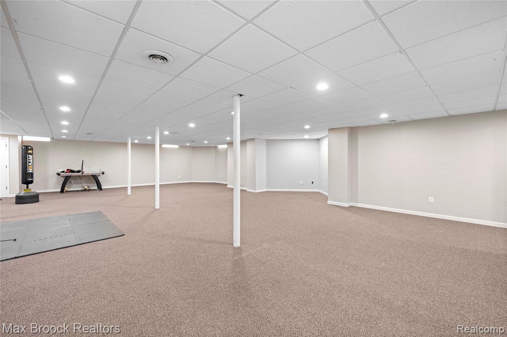 6986 Crosswell Drive, West Bloomfield, MI — Photo 47