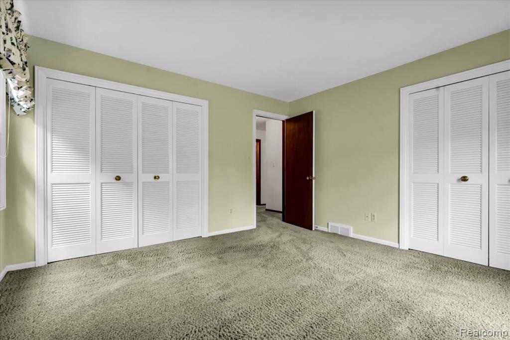 19010 Lacrosse Avenue, Lathrup Village, MI 48076 — Photo 29