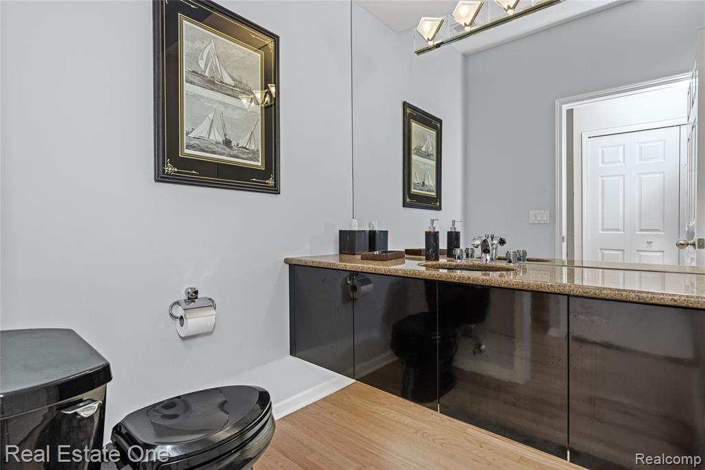 7105 Winding Brook Court, West Bloomfield, MI — Photo 30
