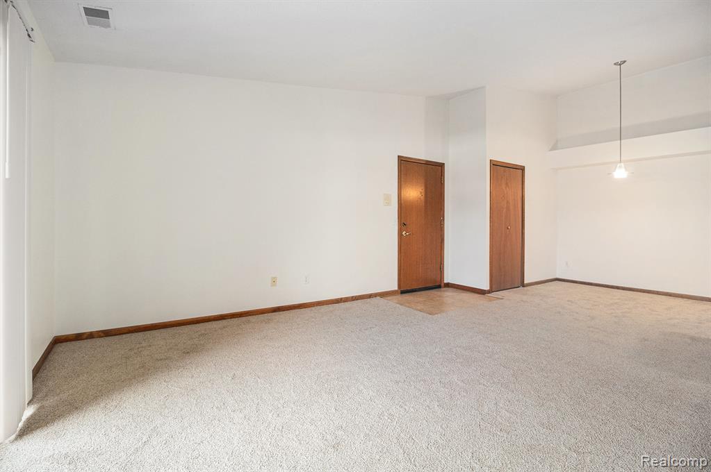 2536 Eagles Circle, 8, Ypsilanti, MI 48197 — Photo 5