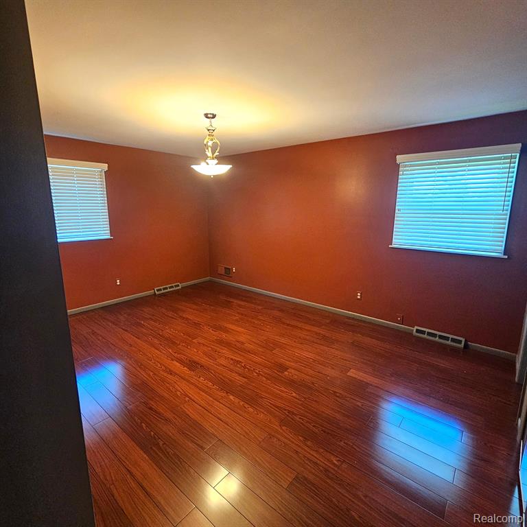9233 SMITHS CREEK Road, Wales, MI — Photo 18