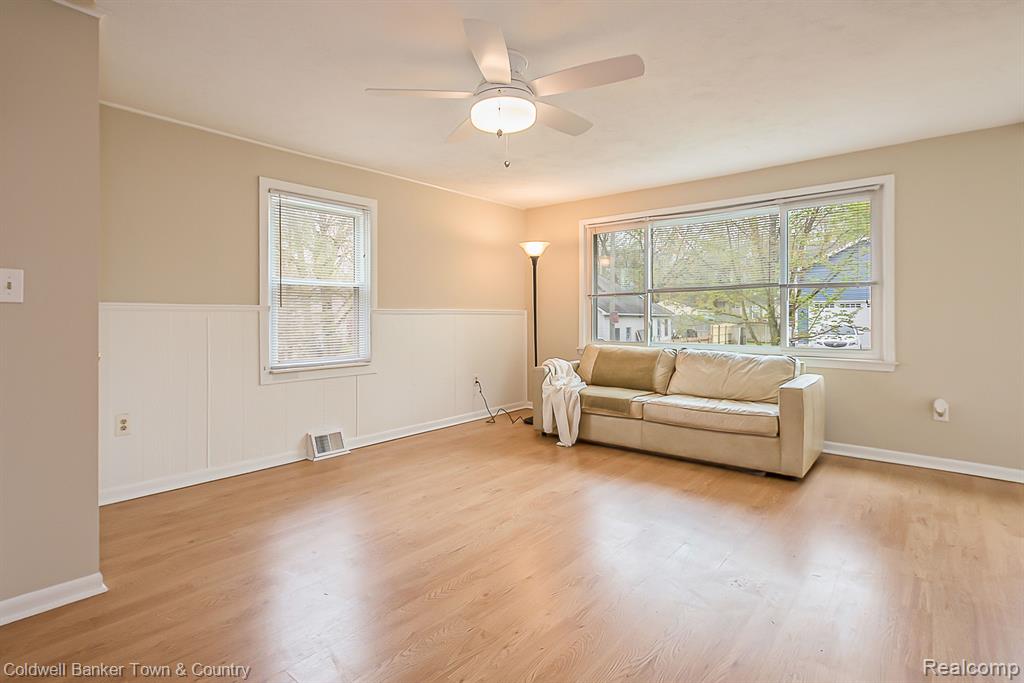 333 FAIRMOUNT Street, Whitmore Lake, MI 48189 — Photo 19