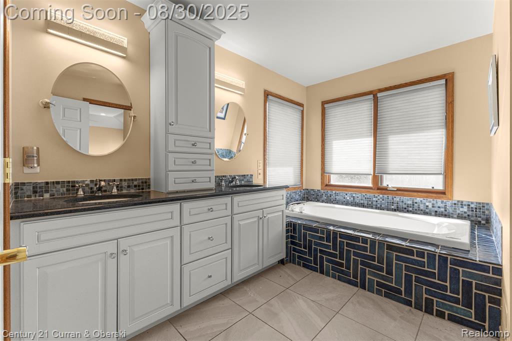 44067 Greenview Lane, Northville, MI 48168 — Photo 25