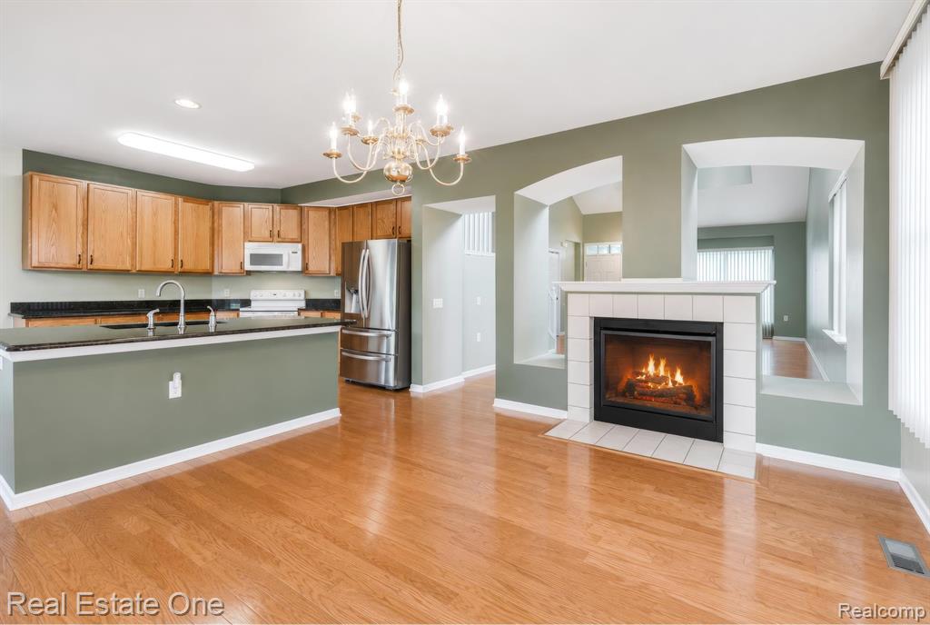 3622 Camden Court, Auburn Hills, MI 48326 — Photo 11