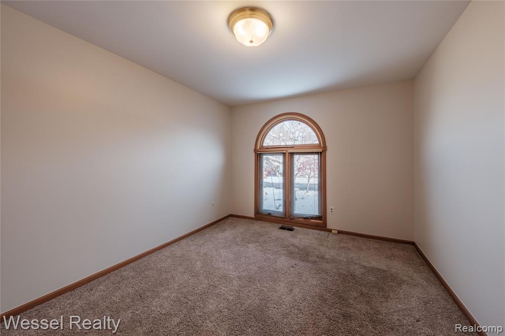 70111 Whitetail Lane, 6, Bruce, MI 48065 — Photo 19