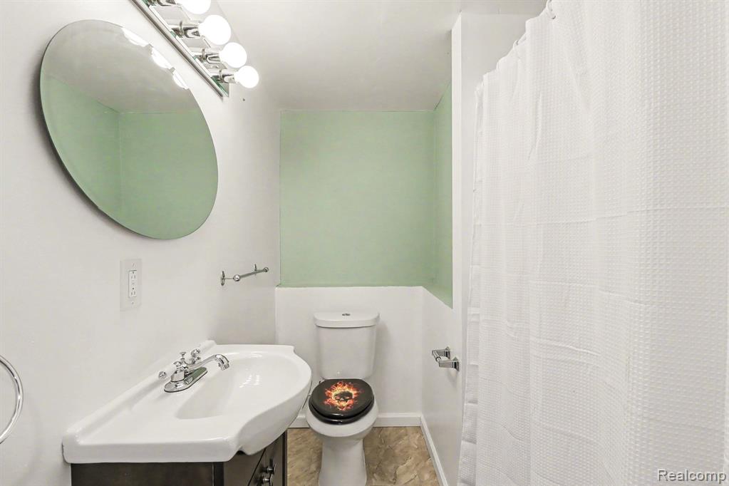 205 Gerst Road, Leonard, MI 48367 — Photo 14
